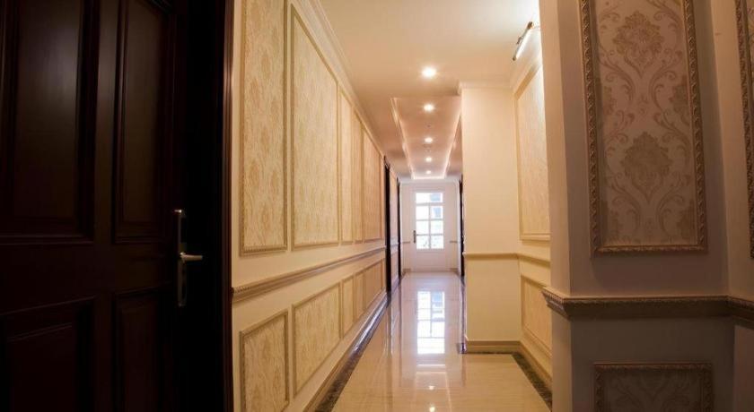 Hoa Sen Vang Hotel Dalat Exterior photo