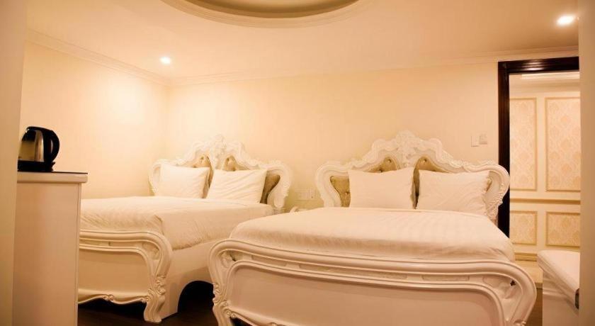 Hoa Sen Vang Hotel Dalat Exterior photo