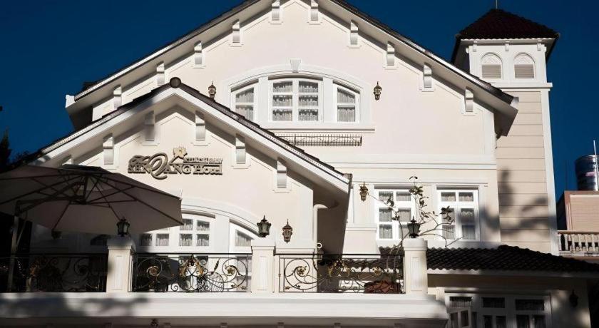 Hoa Sen Vang Hotel Dalat Exterior photo
