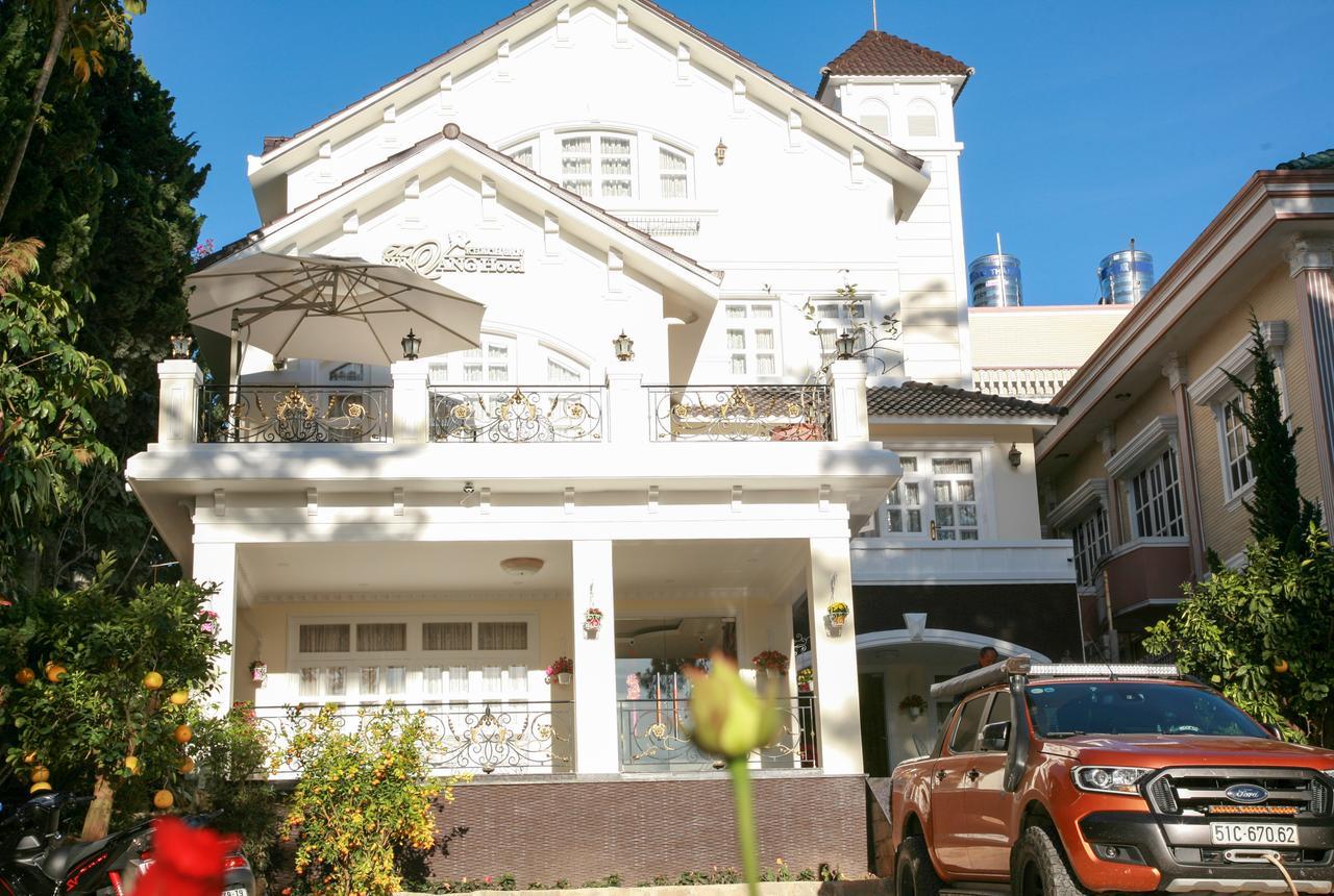Hoa Sen Vang Hotel Dalat Exterior photo